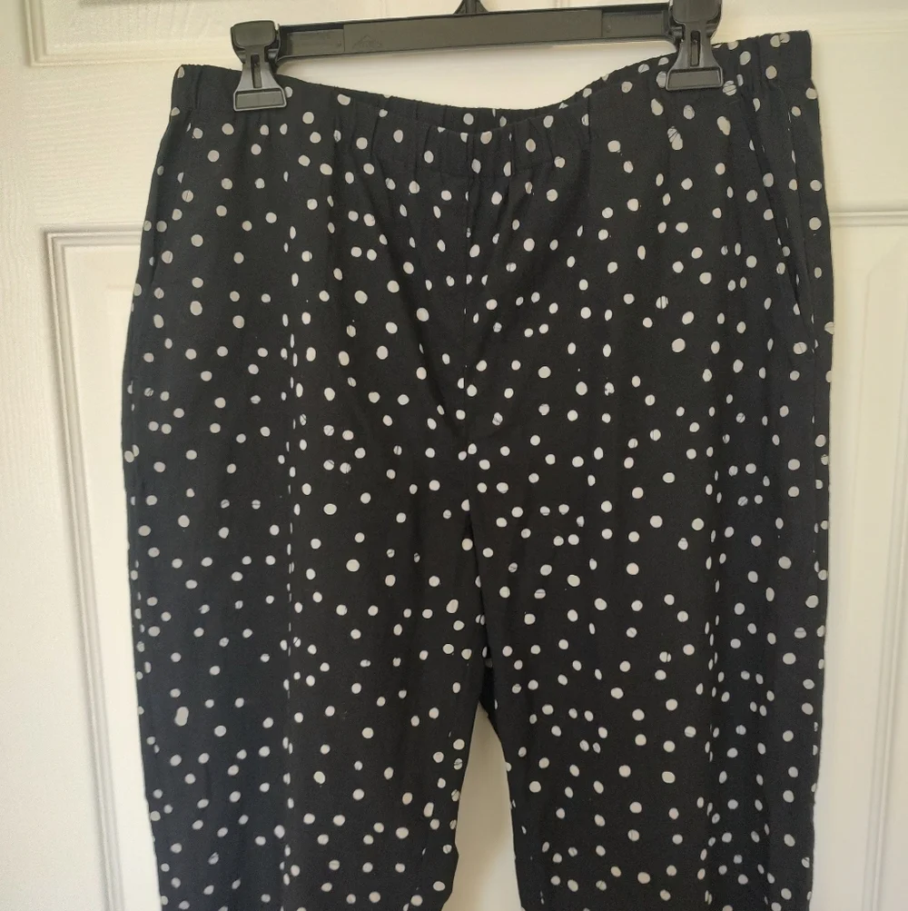 Eileen Fisher Organic Cotton Pull On Black Polka Dot Lightweight Cropped Pants M - Picture 7 of 11